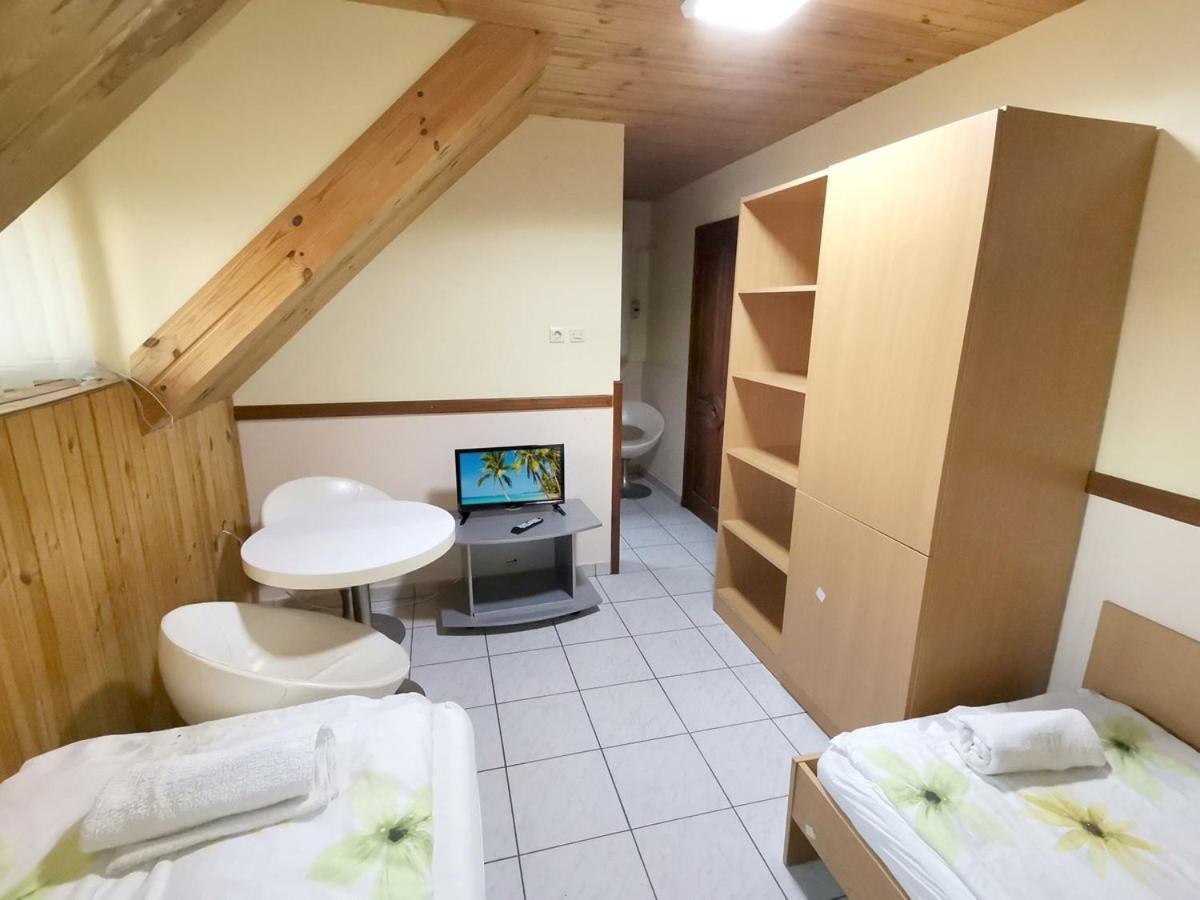 Patko Fogado Bed & Breakfast Hajdúszoboszló Екстериор снимка
